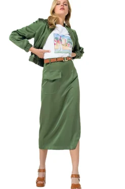1767-61 / Rechtvallende Shiny Midi Rok