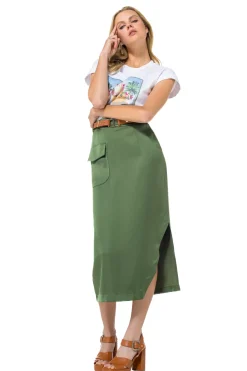 1767-61 / Rechtvallende Shiny Midi Rok