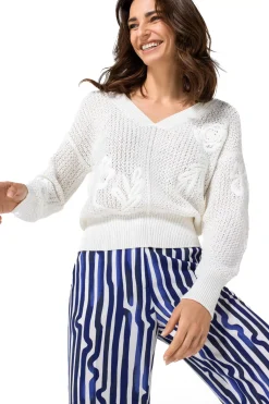 1294-91 / Vrouwelijke Pull Met Broderie Effect